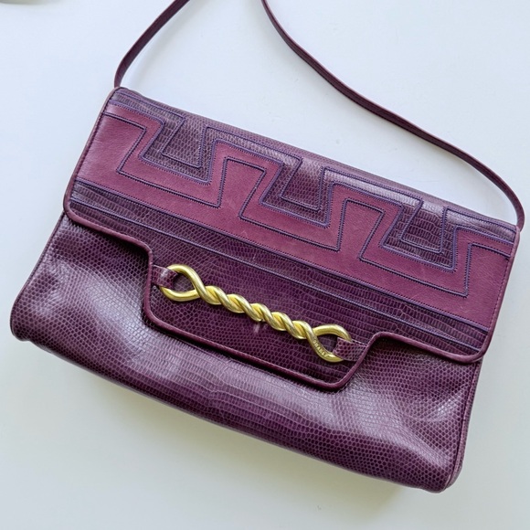Vintage Purple Crossbody Bag with Gold Accent - Picture 2 of 16